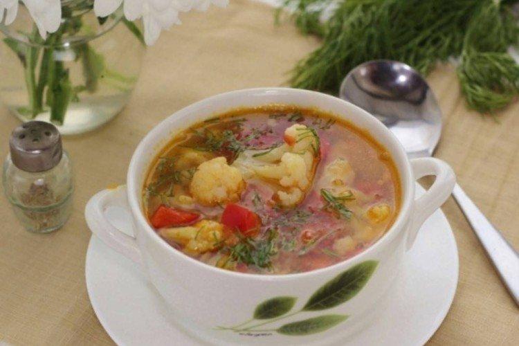 Zupa z czerwonej soczewicy i kalafiora