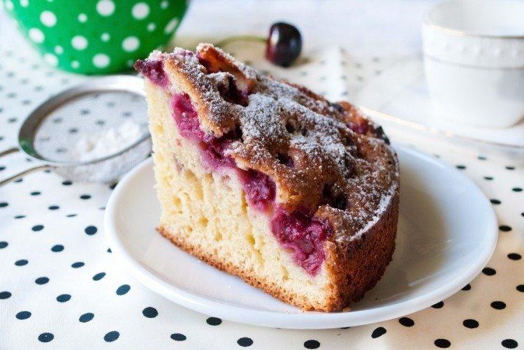 Kefirowe ciasto wiśniowe - przepisy kulinarne